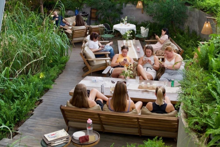 thiet-ke-quan-cafe-san-vuon-don-gian-2