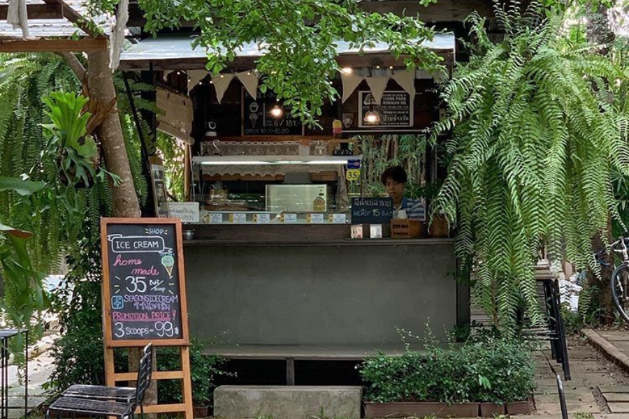 thiet-ke-quan-cafe-san-vuon-don-gian-21