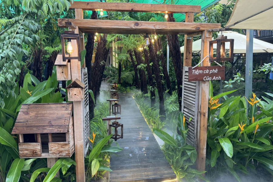 thiet-ke-quan-cafe-san-vuon-don-gian-23