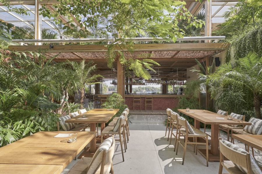 thiet-ke-quan-cafe-san-vuon-don-gian-3