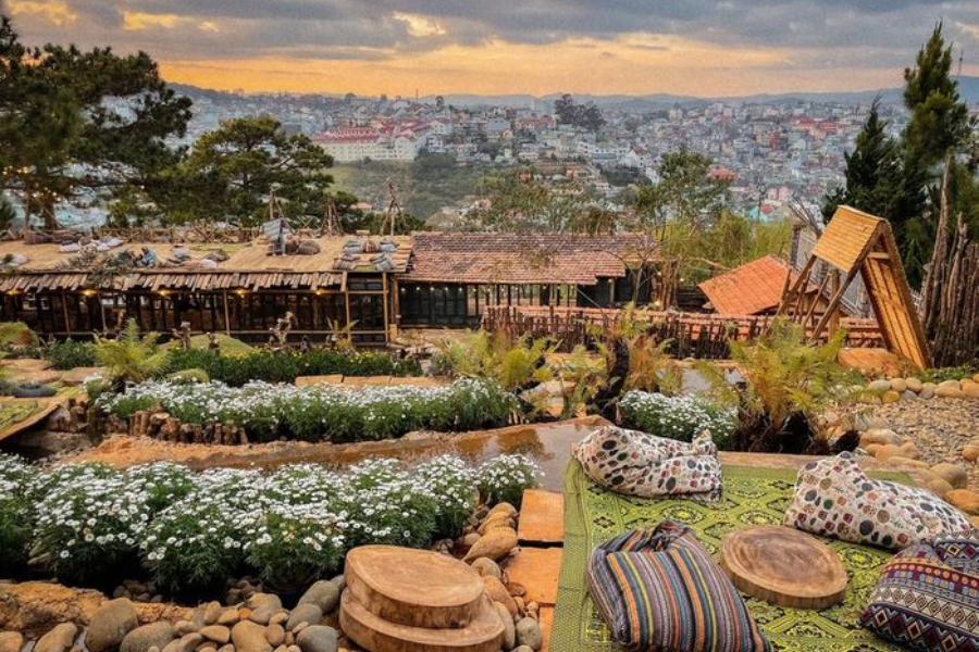 thiet-ke-quan-cafe-phong-cach-da-lat-13