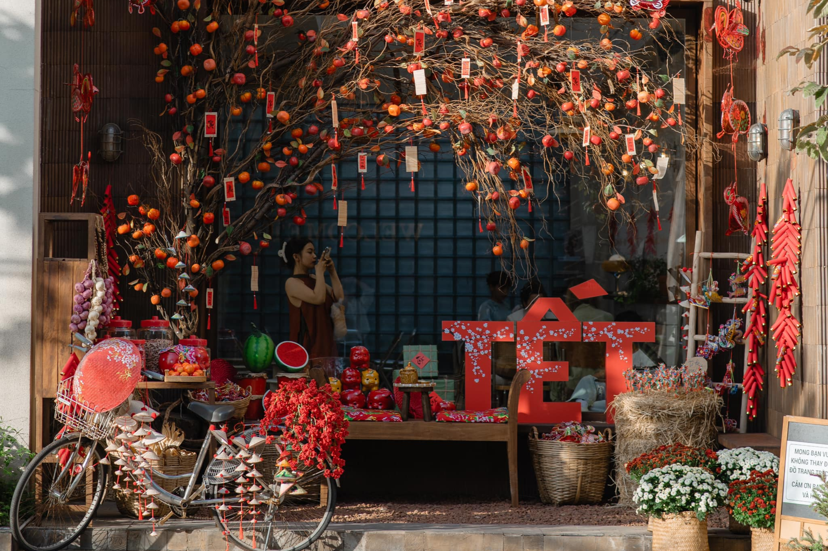 trang-tri-quan-cafe-tet-20