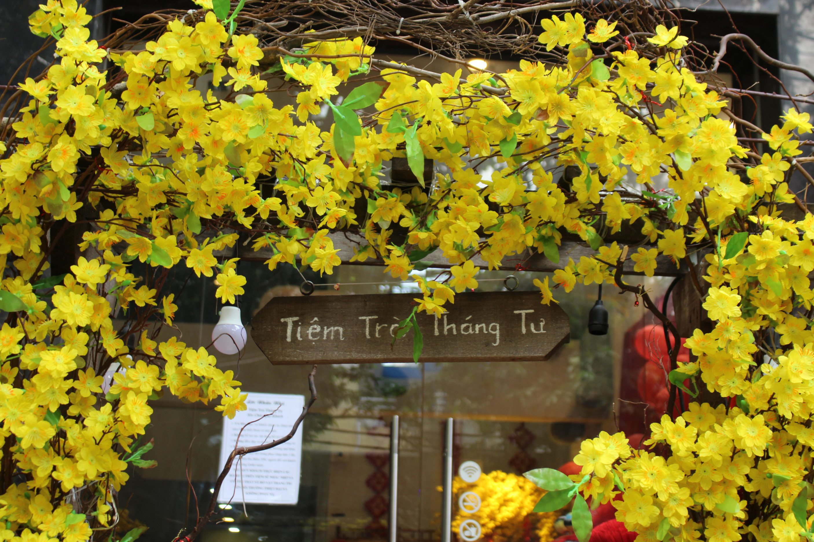 trang-tri-quan-cafe-tet-21