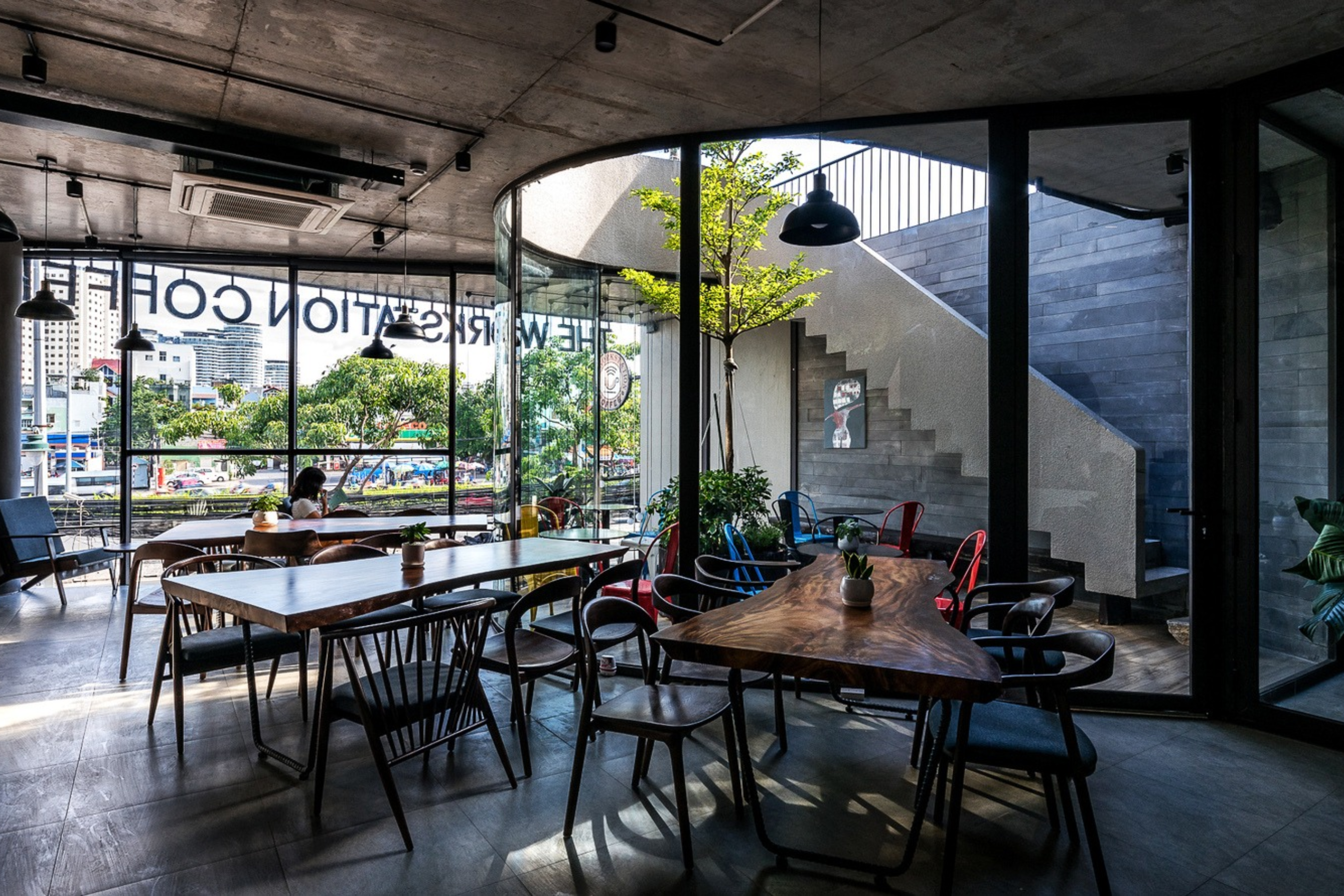 thiet-ke-quan-cafe-an-sang-16
