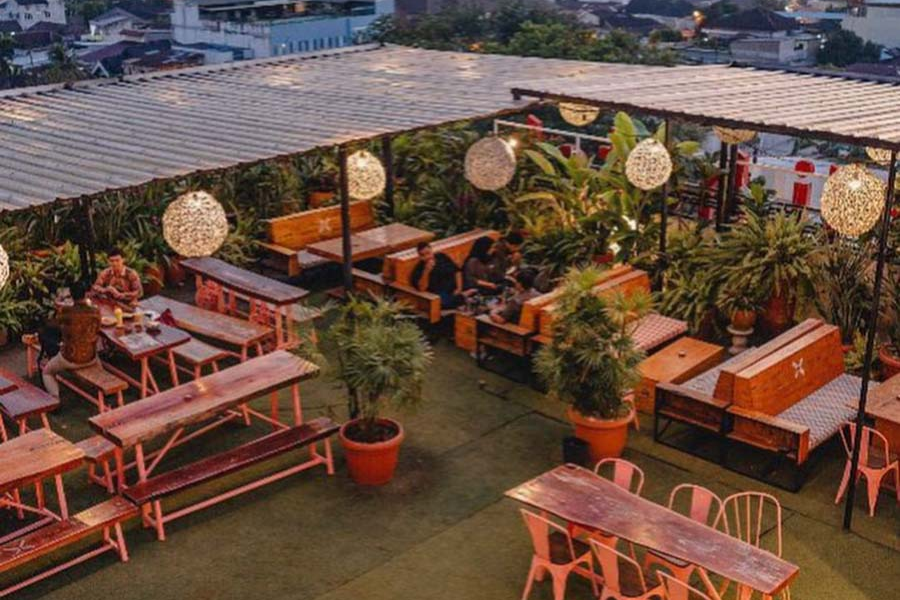 thiet-ke-quan-cafe-tren-san-thuong-10