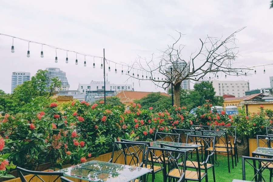 thiet-ke-quan-cafe-tren-san-thuong-9