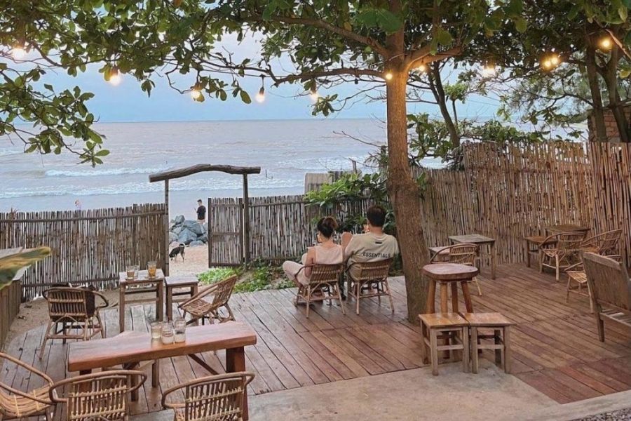 thiet-ke-quan-cafe-view-bien-9