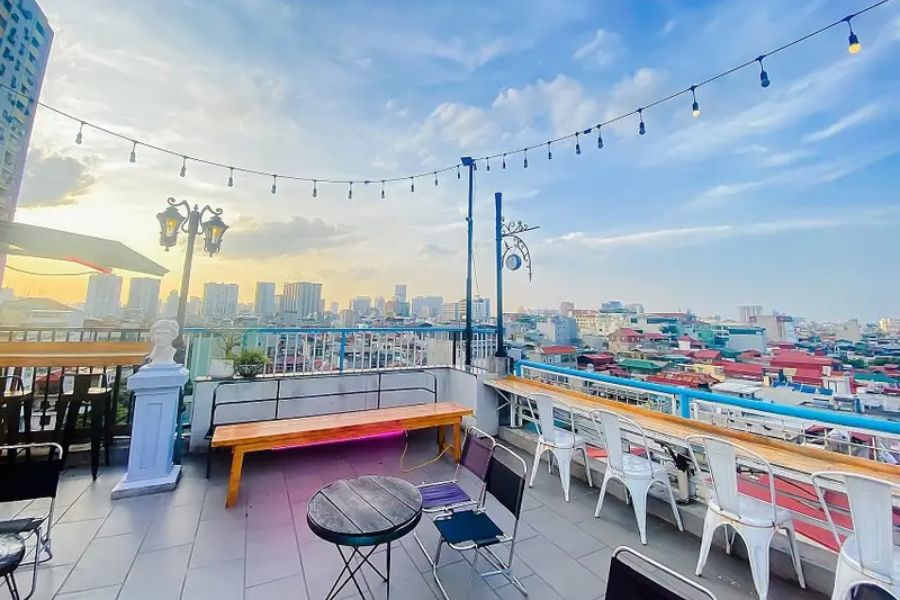 thiet-ke-quan-cafe-rooftop-1