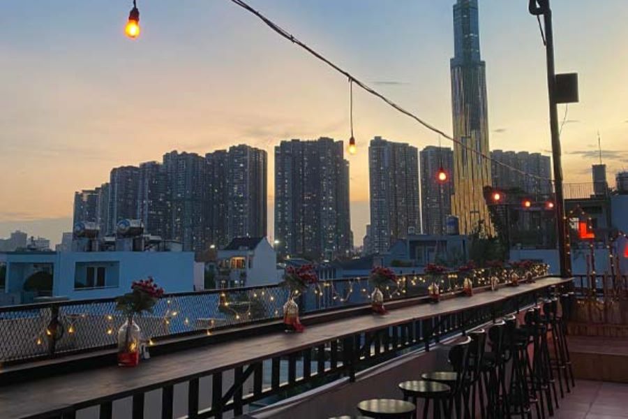 thiet-ke-quan-cafe-rooftop-14
