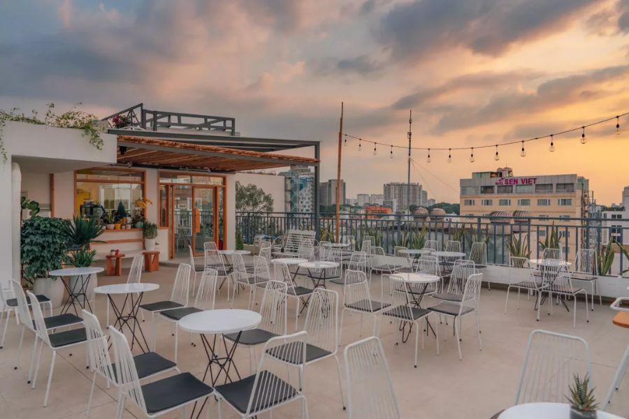 thiet-ke-quan-cafe-rooftop-2