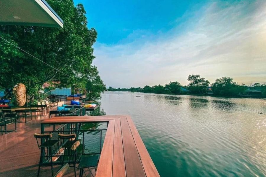 thiet-ke-quan-cafe-ven-song-2