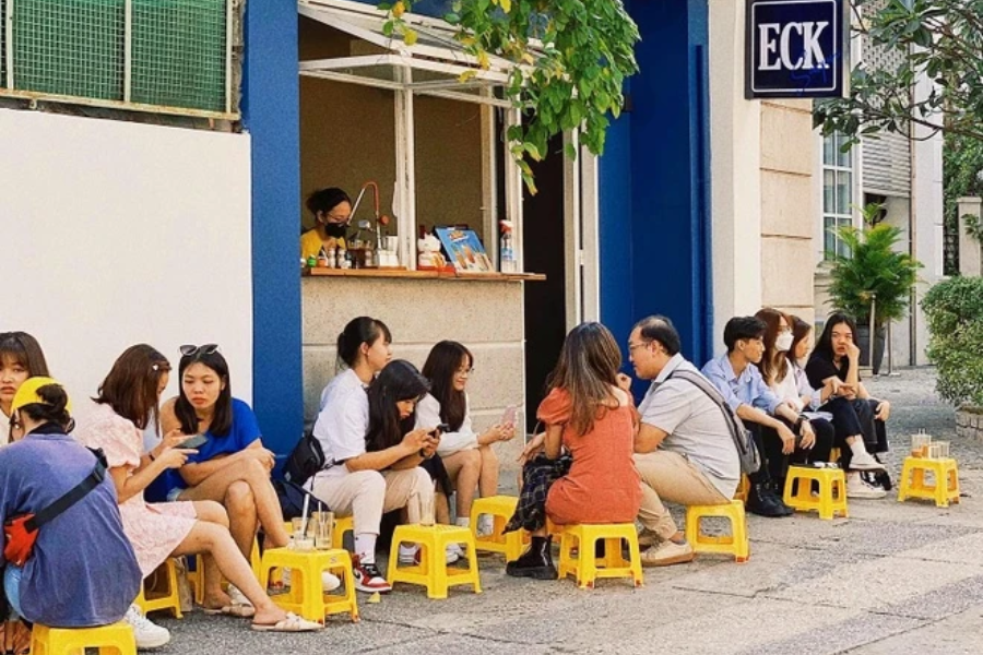 thiet-ke-quan-cafe-binh-dan-14