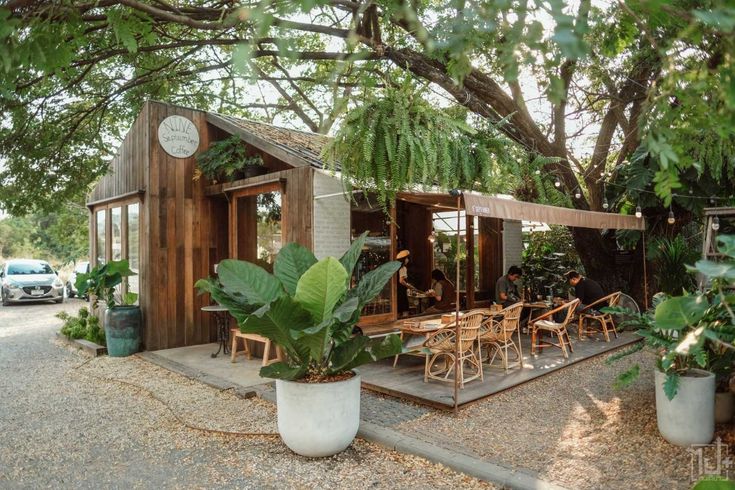 thiet-ke-quan-cafe-binh-dan-6