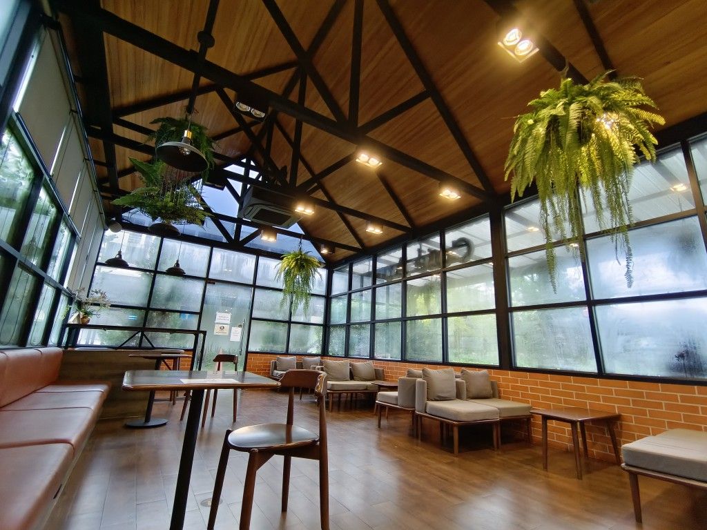 thiet-ke-quan-cafe-bang-kinh-1