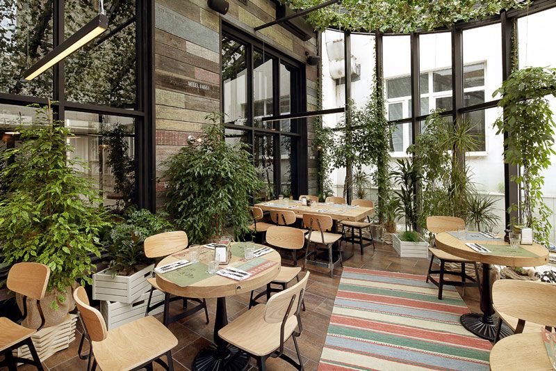 thiet-ke-quan-cafe-bang-kinh-13
