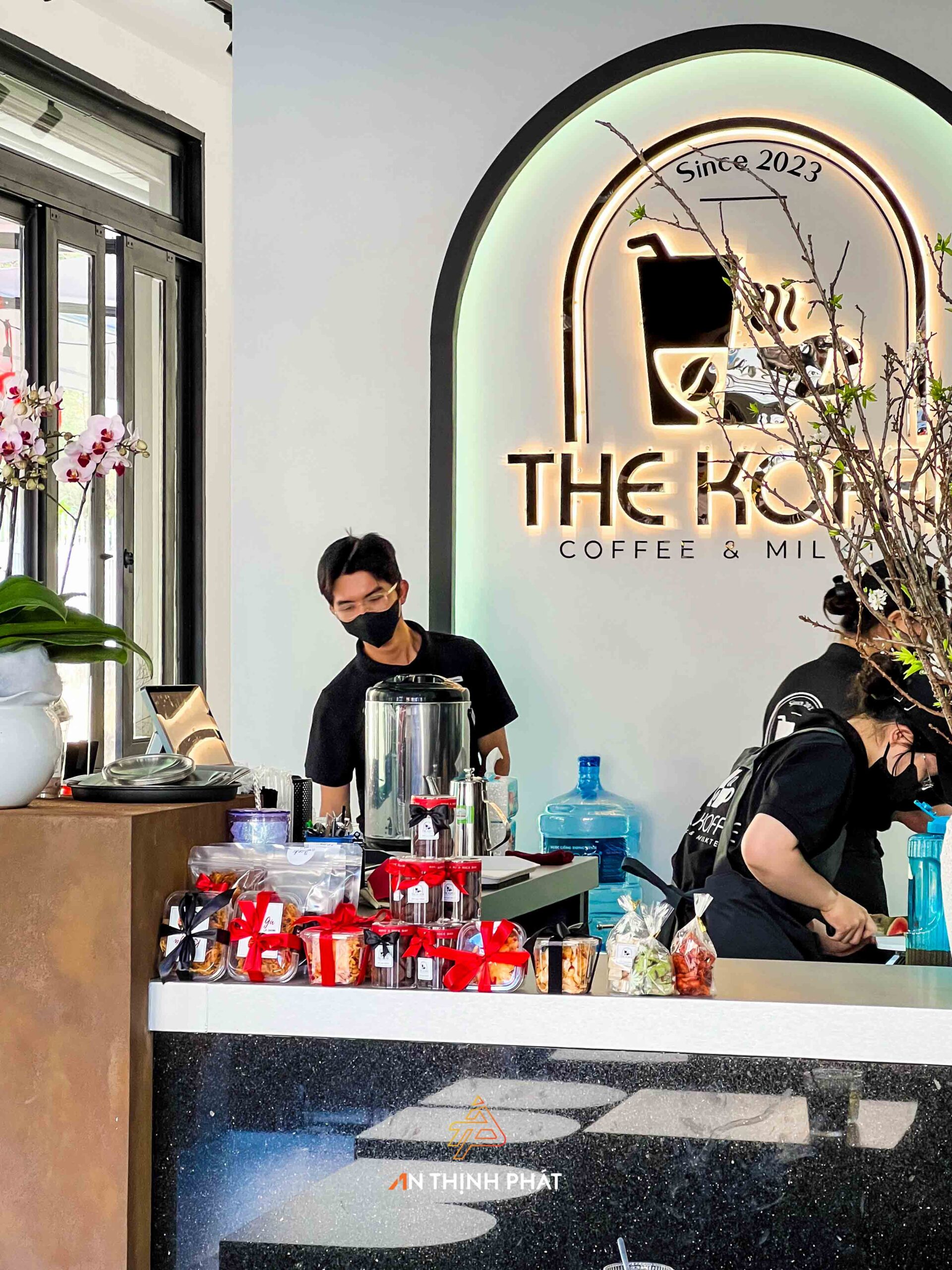 thiet-ke-quan-cafe-the-koffie-4